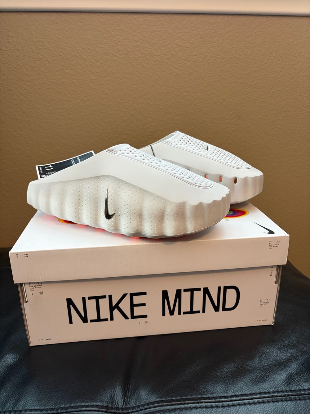 Nike White Men’s Slide Sandals with Small Black Swoosh